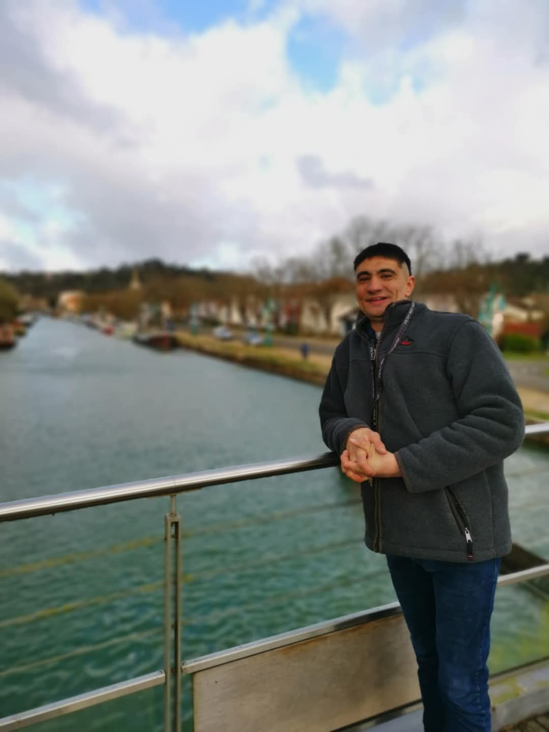 Jean-lou - Hanvoile - Oise | Rencontre gay