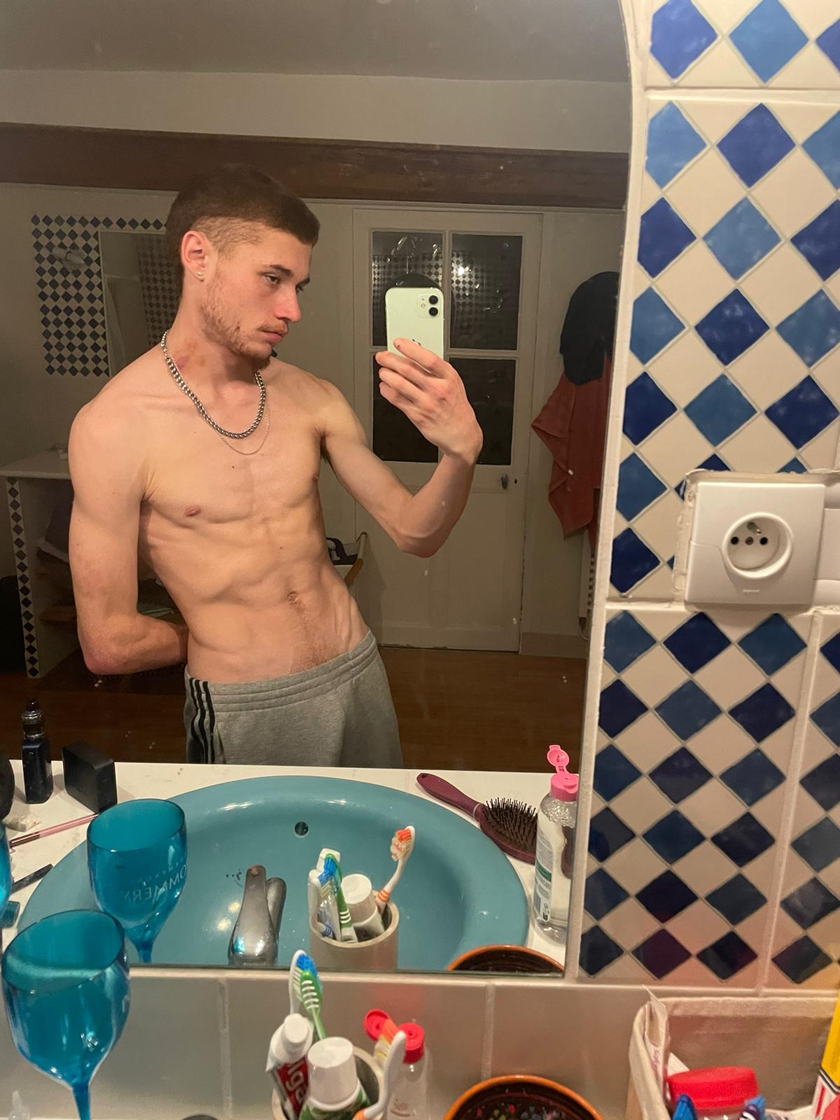 Kilyane - Boulogne-sur-Helpe - Nord | Rencontre gay