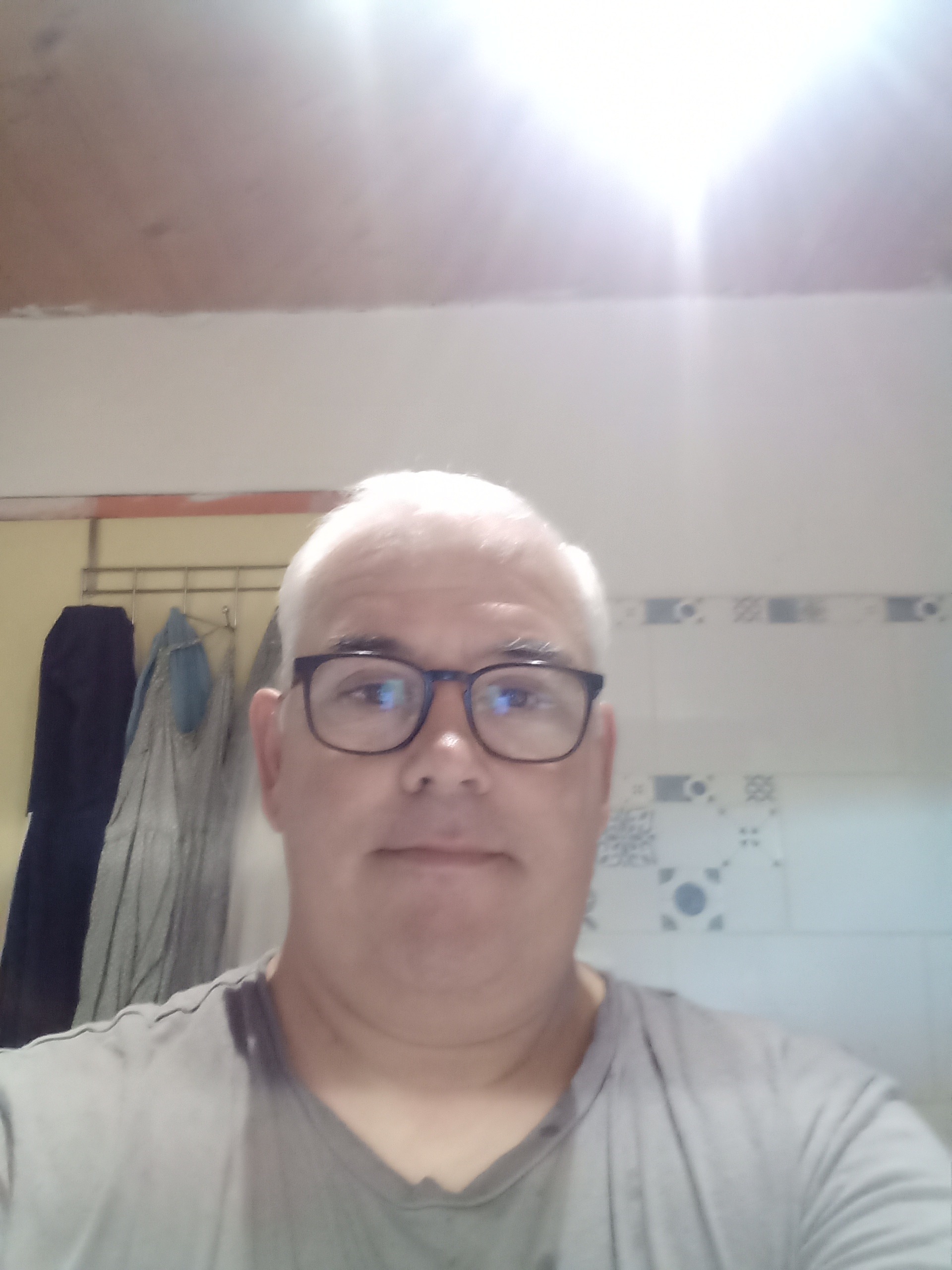 Kendric - Brenouille - Oise | Rencontre gay