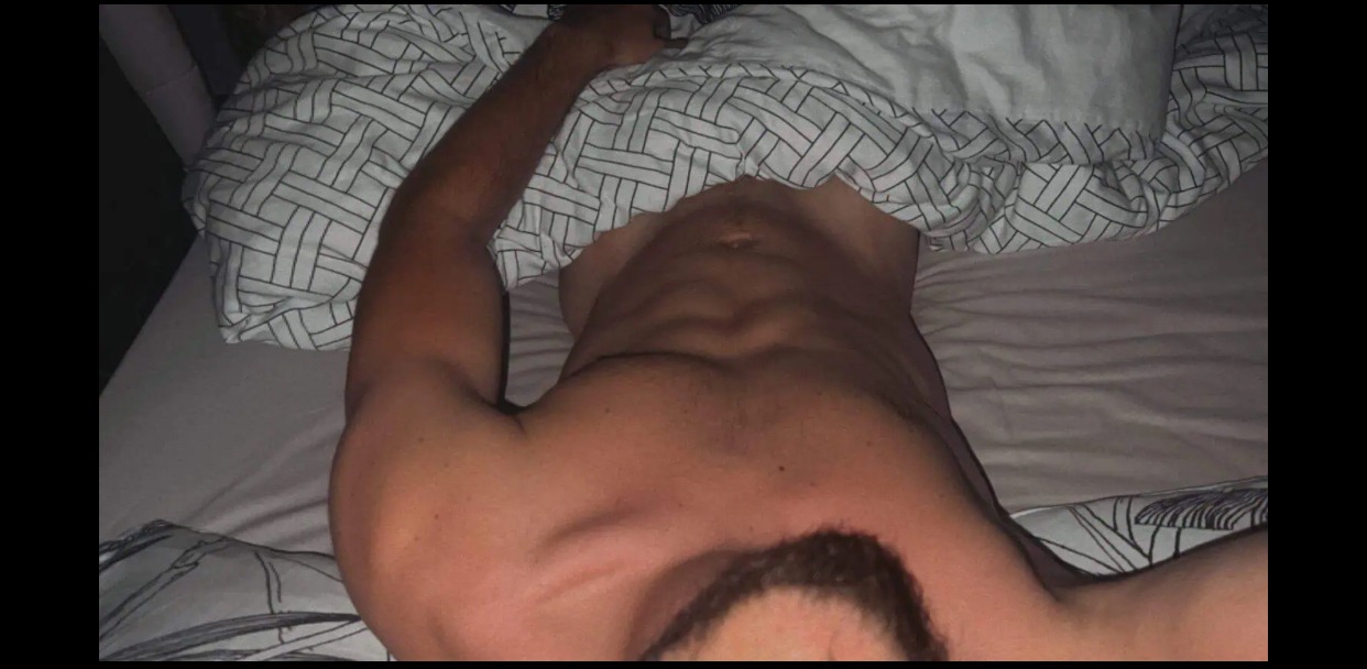 Riley - Douchy - Aisne | Rencontre gay