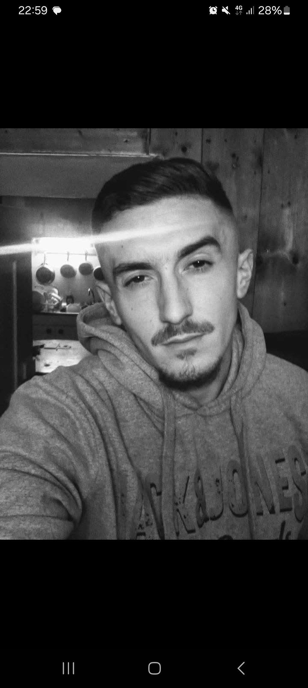 Azidine - Thiverny - Oise | Rencontre gay