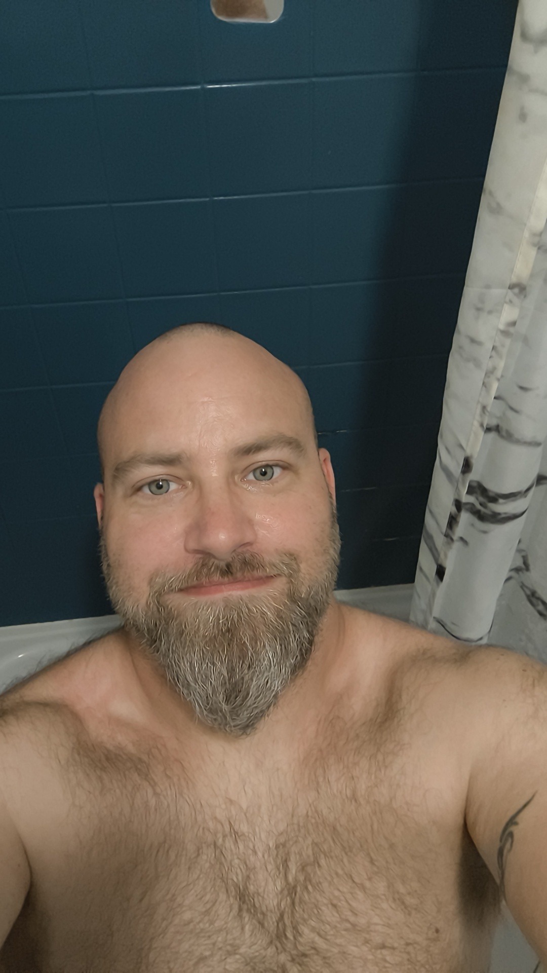 Yahnis - Rousseloy - Oise | Rencontre gay